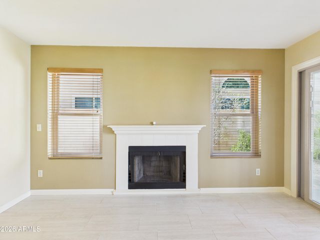 2750 E ROCK WREN Road, Phoenix, AZ 85048