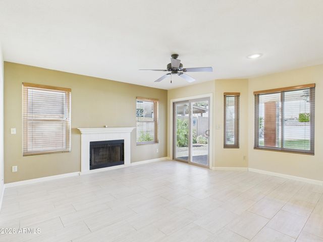 2750 E ROCK WREN Road, Phoenix, AZ 85048