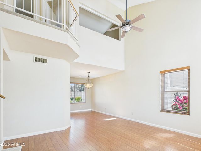 2750 E ROCK WREN Road, Phoenix, AZ 85048