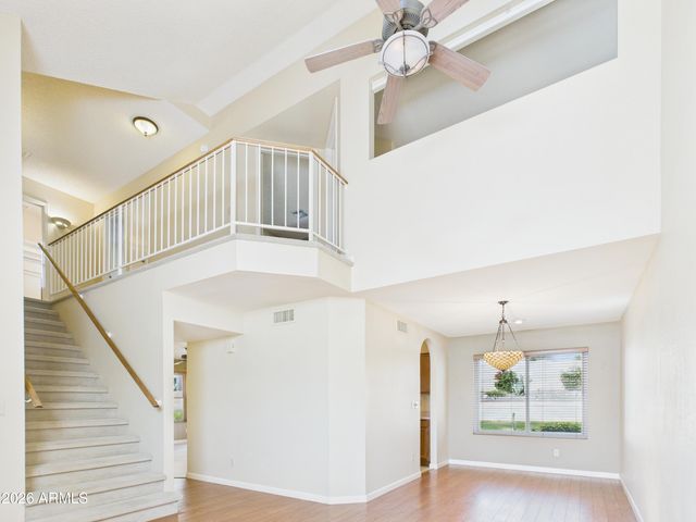 2750 E ROCK WREN Road, Phoenix, AZ 85048