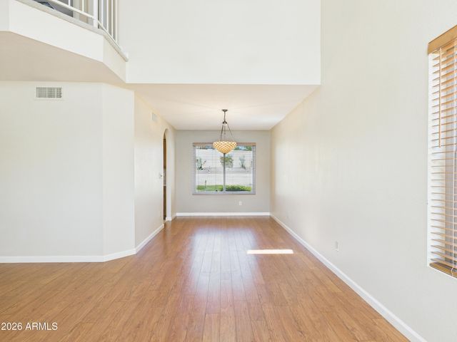 2750 E ROCK WREN Road, Phoenix, AZ 85048