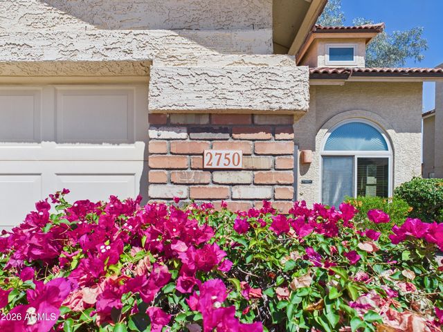 2750 E ROCK WREN Road, Phoenix, AZ 85048