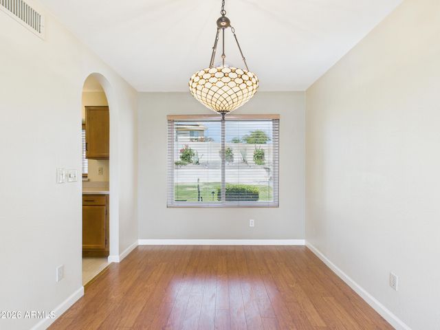 2750 E ROCK WREN Road, Phoenix, AZ 85048