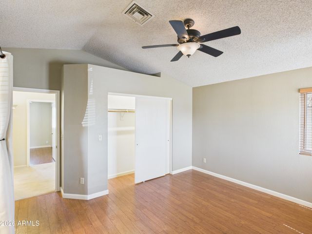 2750 E ROCK WREN Road, Phoenix, AZ 85048