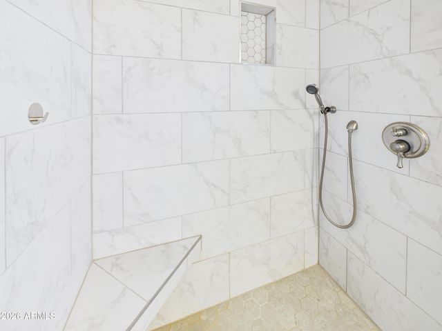 2750 E ROCK WREN Road, Phoenix, AZ 85048