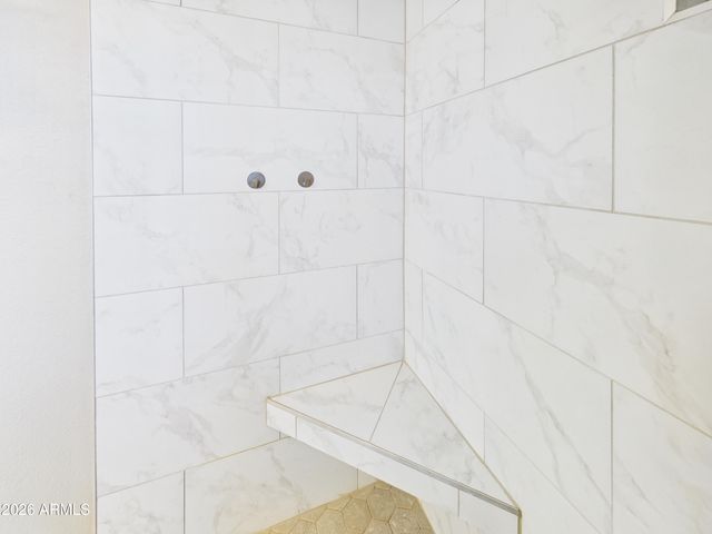 2750 E ROCK WREN Road, Phoenix, AZ 85048