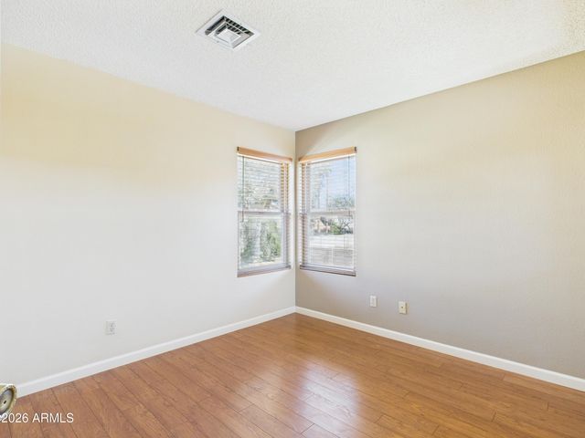 2750 E ROCK WREN Road, Phoenix, AZ 85048