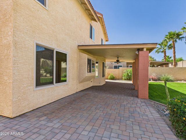 2750 E ROCK WREN Road, Phoenix, AZ 85048
