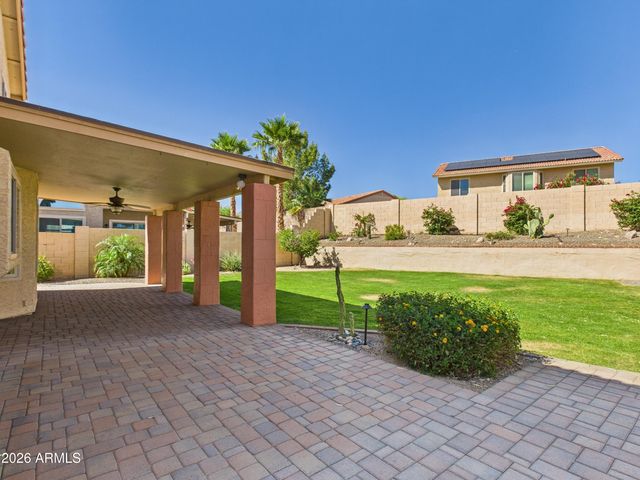 2750 E ROCK WREN Road, Phoenix, AZ 85048