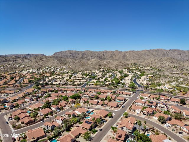 2750 E ROCK WREN Road, Phoenix, AZ 85048