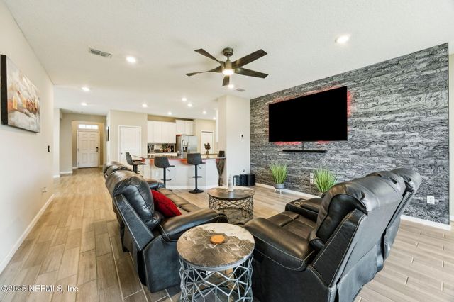 3963 PONDSIDE Court, Middleburg, FL 32068