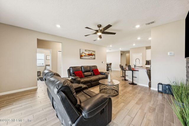 3963 PONDSIDE Court, Middleburg, FL 32068