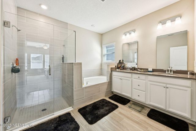 3963 PONDSIDE Court, Middleburg, FL 32068