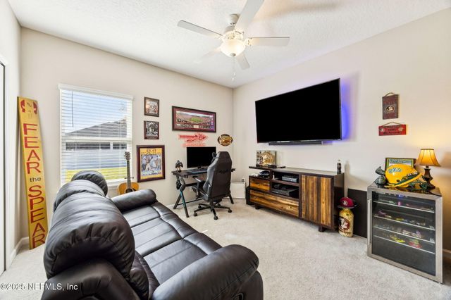 3963 PONDSIDE Court, Middleburg, FL 32068