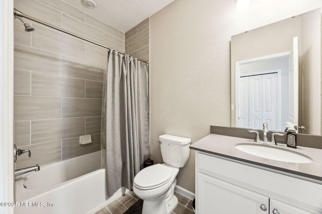 3963 PONDSIDE Court, Middleburg, FL 32068