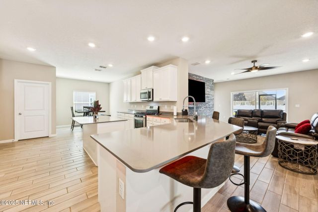 3963 PONDSIDE Court, Middleburg, FL 32068