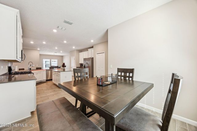 3963 PONDSIDE Court, Middleburg, FL 32068