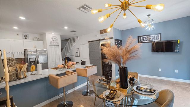 325 NE 208th Ter, Miami, FL 33179