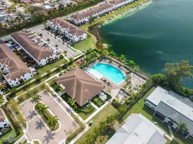 325 NE 208th Ter, Miami, FL 33179