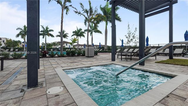 325 NE 208th Ter, Miami, FL 33179