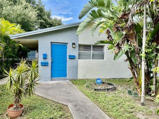 274 SW 9th Street 2, Dania Beach, FL 33004