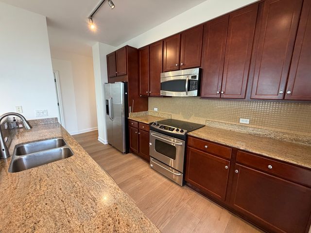 100 E 14th Street 1406, Chicago, IL 60605