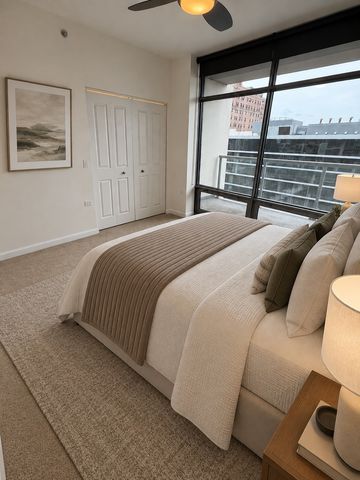 100 E 14th Street 1406, Chicago, IL 60605