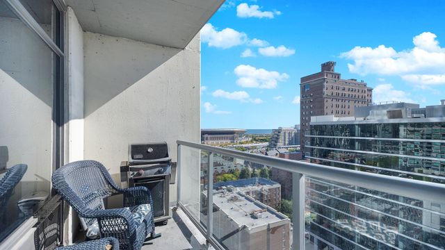 100 E 14th Street 1406, Chicago, IL 60605