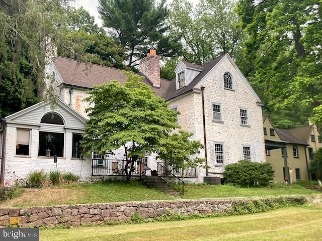 1 WINDY HILL LN, Mohnton, PA 19540