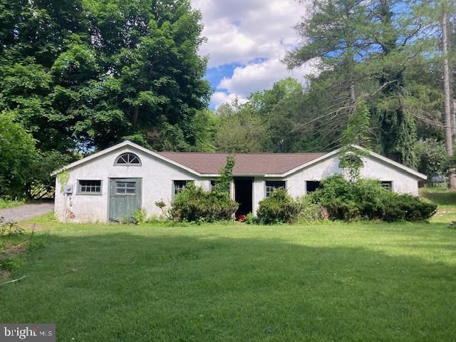 1 WINDY HILL LN, Mohnton, PA 19540