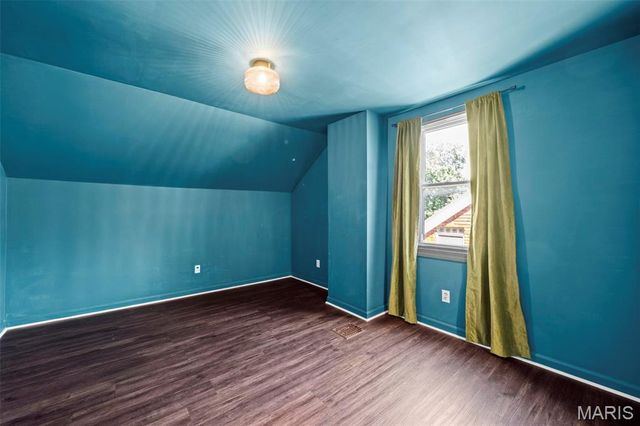 7709 Saint Albans Avenue, Richmond Heights, MO 63117