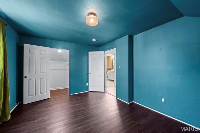 7709 Saint Albans Avenue, Richmond Heights, MO 63117