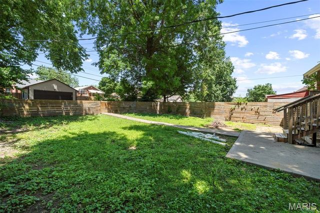 7709 Saint Albans Avenue, Richmond Heights, MO 63117