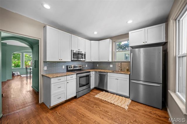 7709 Saint Albans Avenue, Richmond Heights, MO 63117