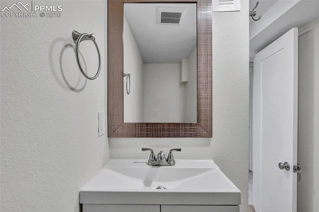 1919 N Corona Street, Colorado Springs, CO 80907