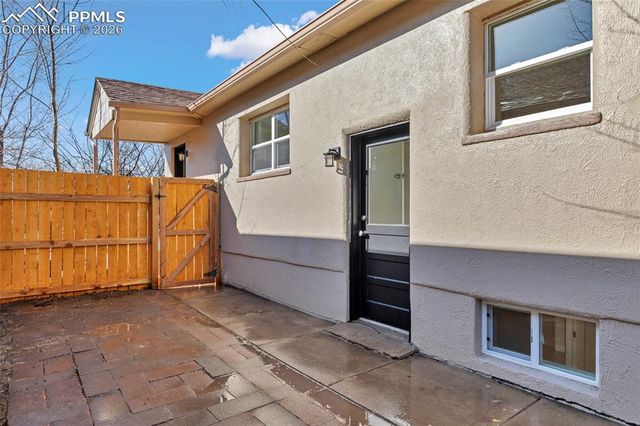 1919 N Corona Street, Colorado Springs, CO 80907