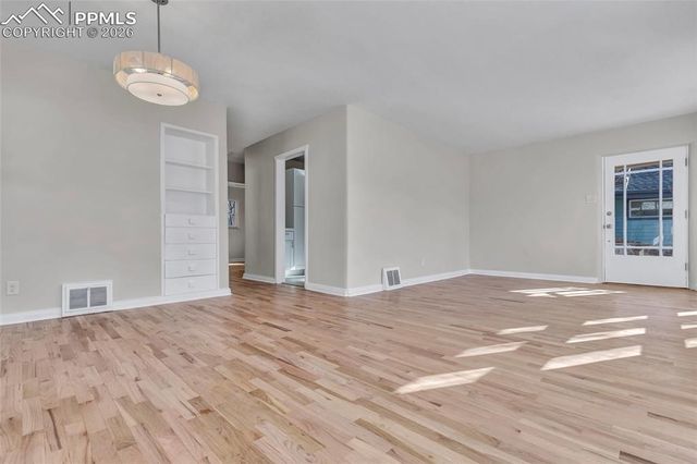 1919 N Corona Street, Colorado Springs, CO 80907