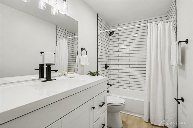 5769 Waynegate Road, Dayton, OH 45424