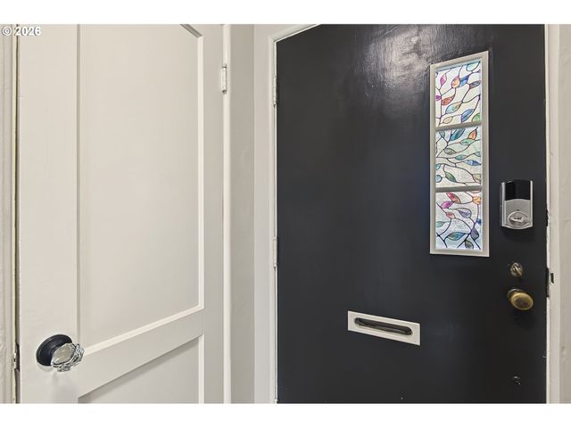 6810 Ne HANCOCK St, Portland, OR 97213