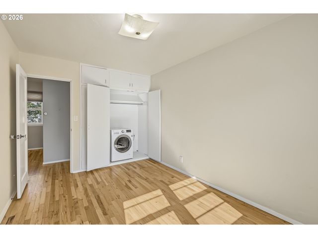 6810 Ne HANCOCK St, Portland, OR 97213