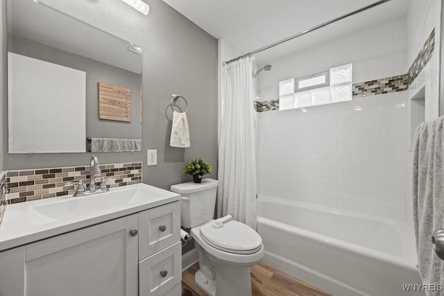 28 White Road, Cheektowaga, NY 14225