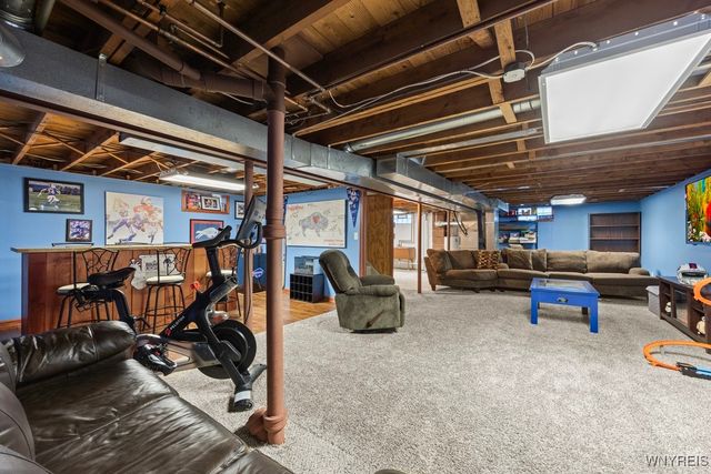 28 White Road, Cheektowaga, NY 14225