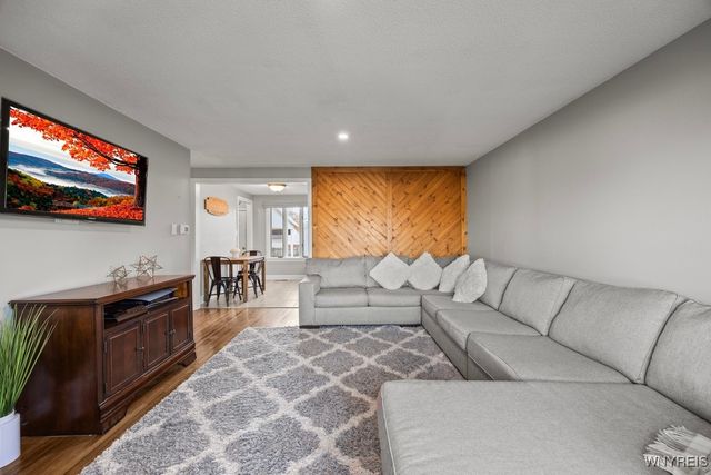 28 White Road, Cheektowaga, NY 14225