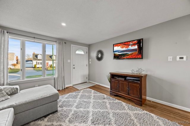 28 White Road, Cheektowaga, NY 14225