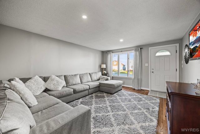 28 White Road, Cheektowaga, NY 14225