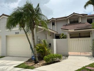 505 Prestwick Circle, Palm Beach Gardens, FL 33418