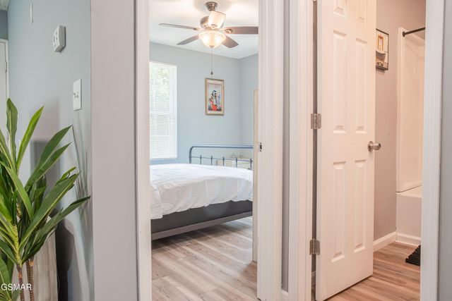 125 North Parkway, Sevierville, TN 37876