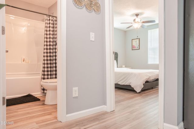 125 North Parkway, Sevierville, TN 37876