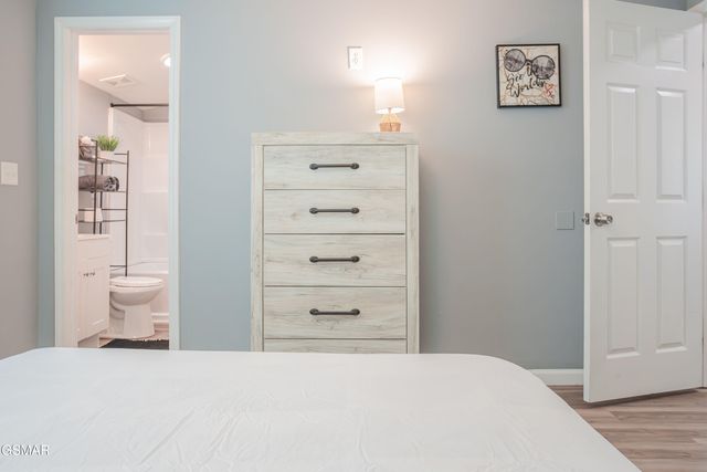 125 North Parkway, Sevierville, TN 37876