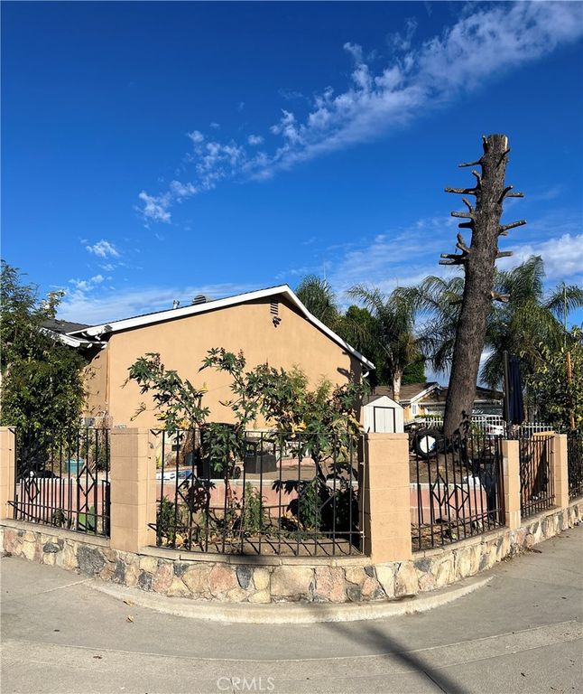11826 Fellows, San Fernando, CA 91340 — photo 2